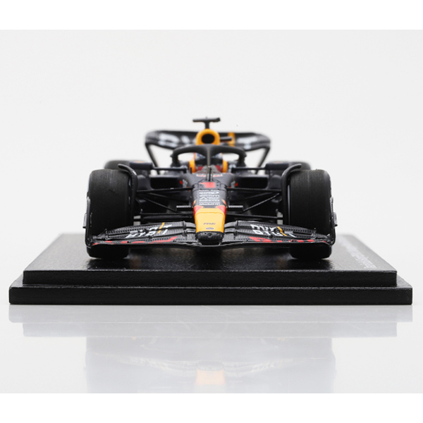 【鈴鹿サーキットオリジナルパッケージ】2023 F1 Bahrain GP RBR No.1 M.Verstappen 1/43ミニカー